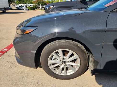 Used 2026 Toyota Camry LE FWD image 7