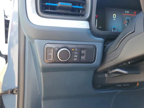 New 2025 Ford Maverick XLT w/ XLT Luxury Package image 11