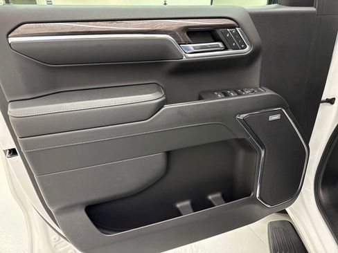 Used 2024 Chevrolet Silverado 1500 LTZ w/ LTZ Premium Package image 11