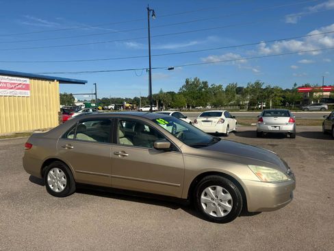 Used 2003 Honda Accord LX image 2