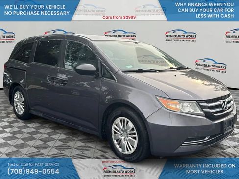 Used 2015 Honda Odyssey LX image 3