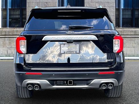 Used 2022 Ford Explorer Platinum w/ Equipment Group 601A image 4