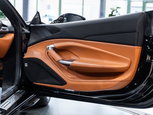 Certified 2022 Ferrari F8 Tributo image 41