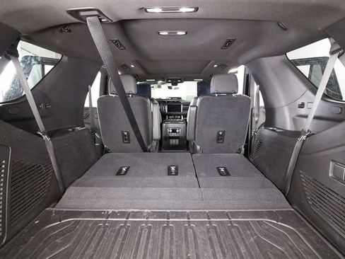 Used 2021 GMC Yukon Denali w/ Denali Premium Package AWD/4WD image 27