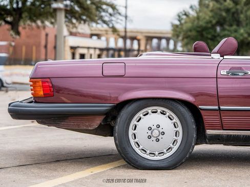 Used 1988 Mercedes-Benz 560 SL image 10