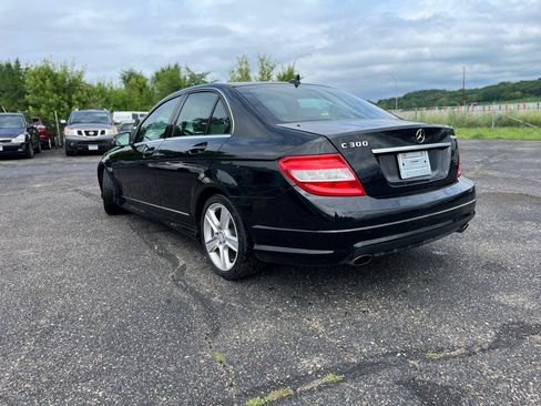 Used 2010 Mercedes-Benz C 300 4MATIC Sedan image 7