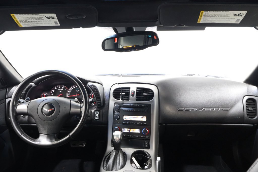 Used 2006 Chevrolet Corvette Coupe w/ Preferred Equipment Group RWD image 16