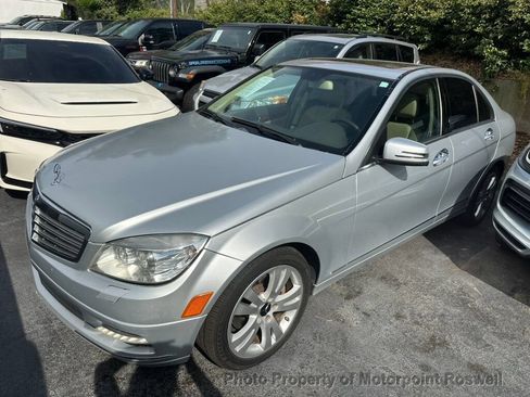 Used 2011 Mercedes-Benz C 300 Sedan image 3