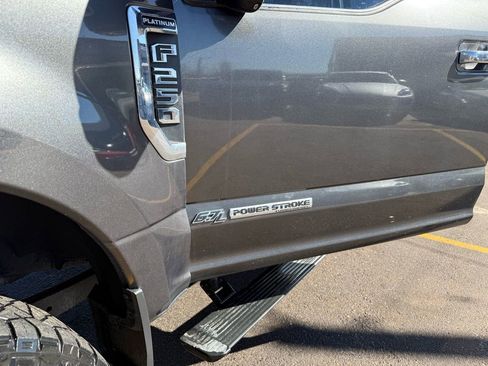 Used 2017 Ford F250 Platinum w/ Platinum Ultimate Package image 13