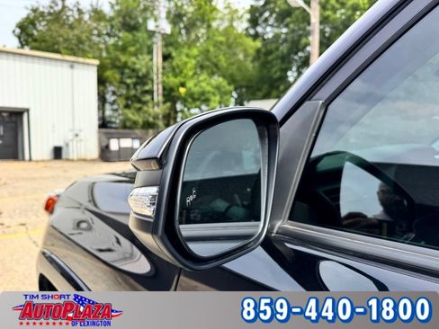 Used 2024 Toyota 4Runner TRD Off-Road Premium w/ Moonroof Package AWD/4WD image 17