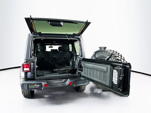 Used 2023 Jeep Wrangler Unlimited w/ 8.4" Radio Group AWD/4WD image 27