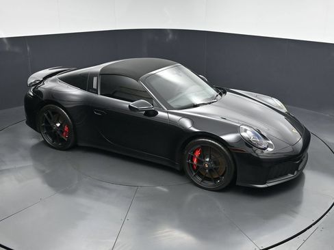 Used 2025 Porsche 911 Targa 4 GTS AWD/4WD image 18