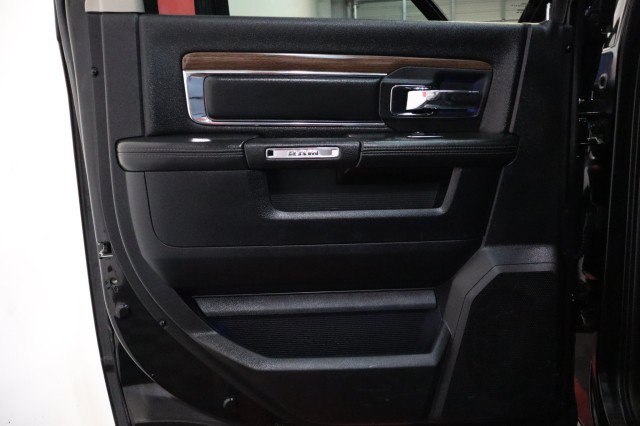 Used 2015 RAM 2500 Laramie w/ Black Appearance Group AWD/4WD image 56