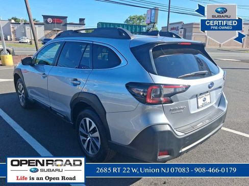 Certified 2025 Subaru Outback Premium AWD/4WD image 9