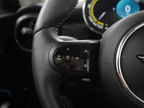 Used 2024 MINI Cooper SE FWD image 24