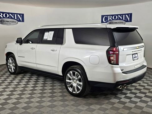 Used 2022 Chevrolet Suburban High Country w/ LPO, Illumination Package AWD/4WD image 31