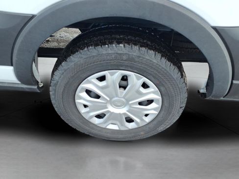 Used 2024 Ford Transit 350 XLT image 12