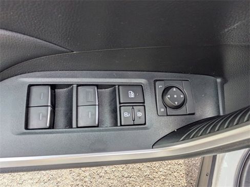 Used 2023 Toyota RAV4 XLE image 13