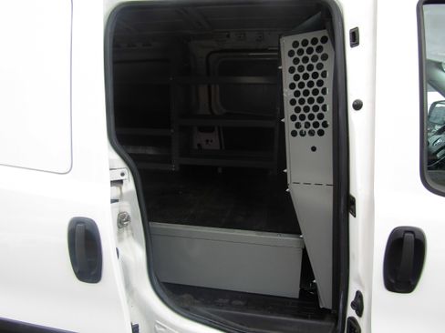 Used 2019 RAM ProMaster City Tradesman SLT image 16