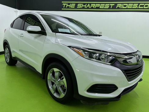 Used 2020 Honda HR-V LX image 2