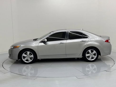 Used 2010 Acura TSX Sedan image 2