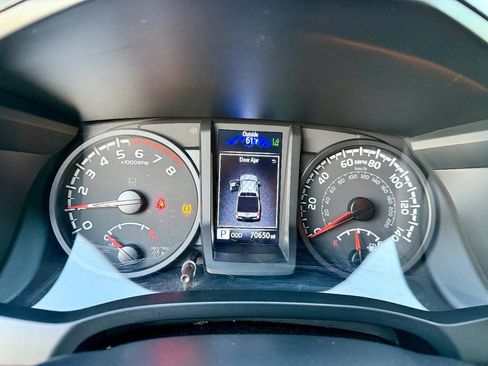 Used 2023 Toyota Tacoma SR w/ SR Convenience Package image 19