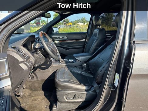 Used 2018 Ford Explorer Platinum AWD/4WD image 12