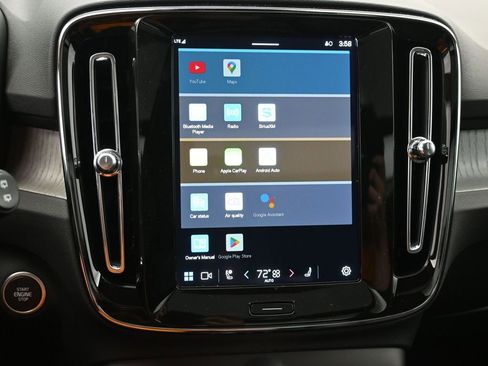 New 2025 Volvo XC40 B5 Plus w/ Protection Package Premier image 14