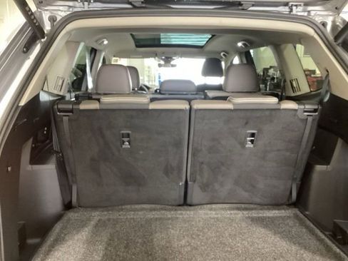 Certified 2025 Volkswagen Atlas SEL image 13