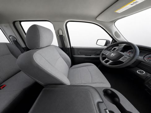 Used 2024 RAM 1500 Classic SLT AWD/4WD image 9