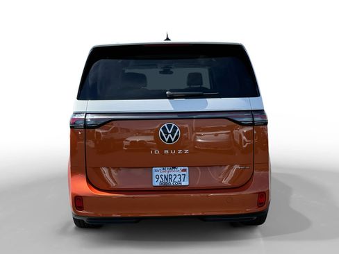 Certified 2025 Volkswagen ID. Buzz 1st Edition AWD/4WD image 4