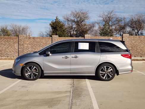 Certified 2023 Honda Odyssey Touring image 5