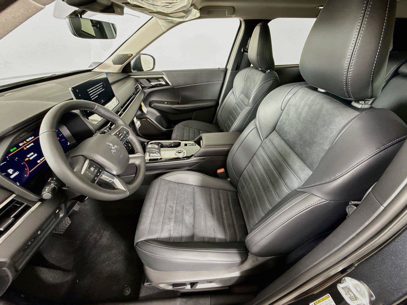 New 2026 Mitsubishi Outlander SE FWD image 9