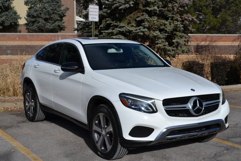 Used 2017 Mercedes-Benz GLC 300 4MATIC Coupe image 6
