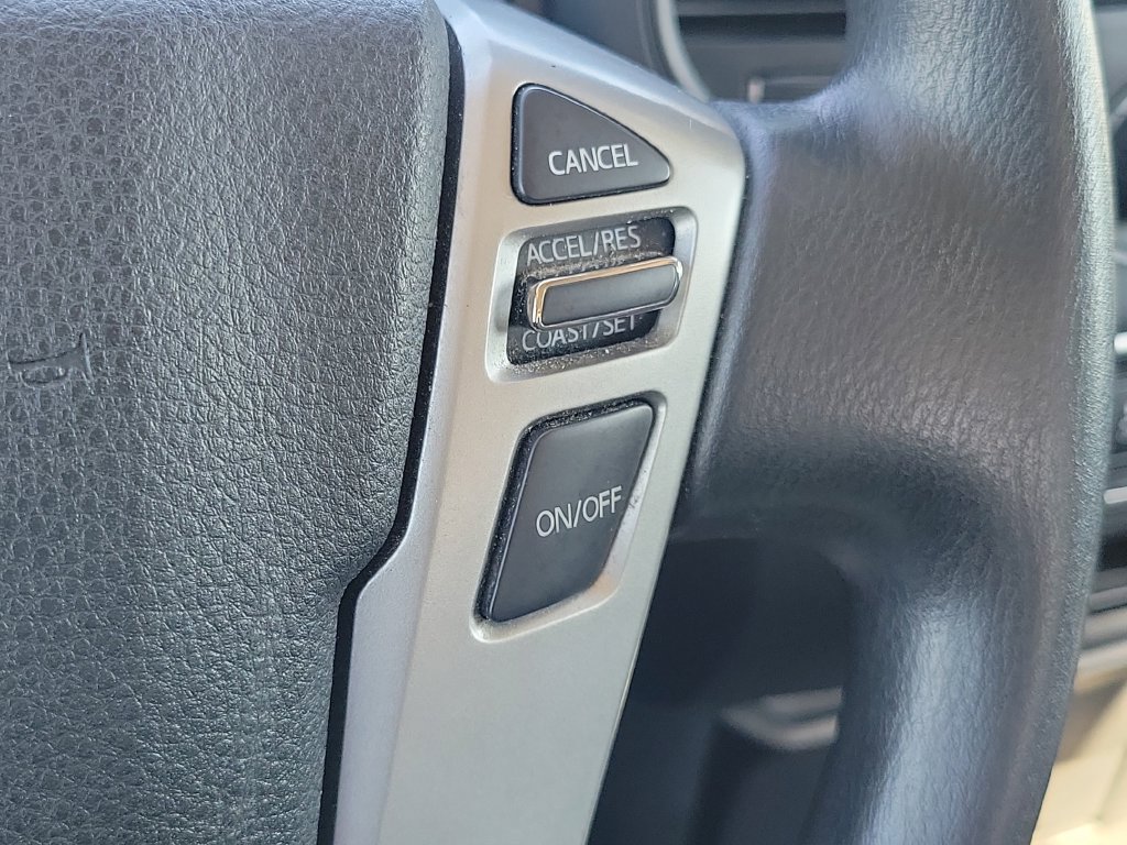 Used 2022 Nissan Titan S RWD image 29