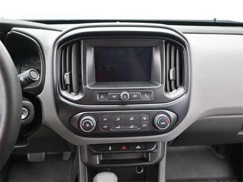 Used 2022 Chevrolet Colorado W/T image 7