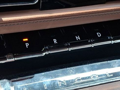 New 2026 Lincoln Aviator Reserve AWD/4WD image 8