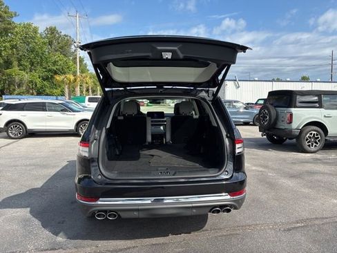 Certified 2025 Lincoln Aviator Reserve w/ Equipment Group 201A AWD/4WD image 18
