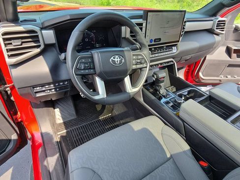 Certified 2025 Toyota Tundra Limited w/ TRD Off-Road Package AWD/4WD image 19