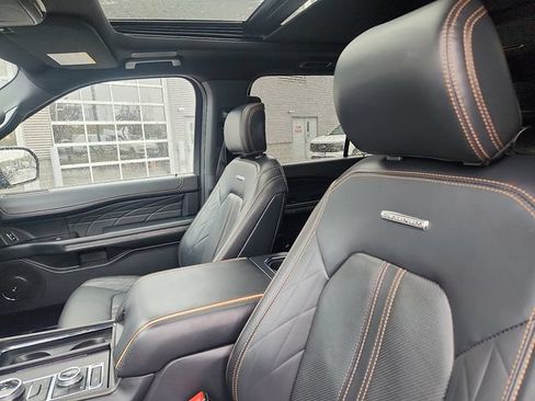 Certified 2023 Ford Expedition Platinum AWD/4WD image 21