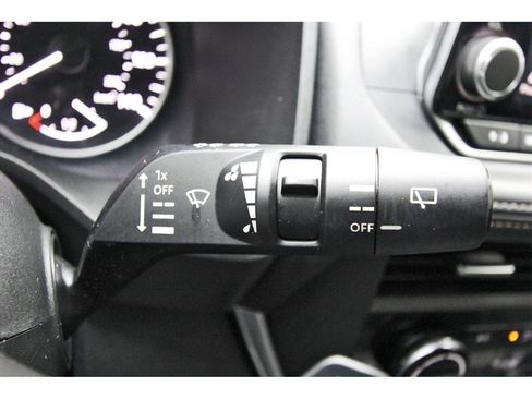 Used 2023 Nissan Rogue S image 16