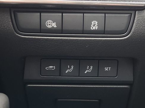 Used 2025 MAZDA MAZDA3 s image 24