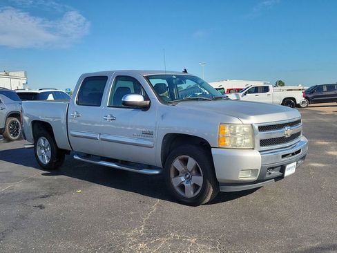 Used 2011 Chevrolet Silverado 1500 LT w/ Texas Edition image 8