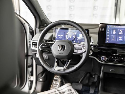 Used 2025 Honda Prologue Touring image 37