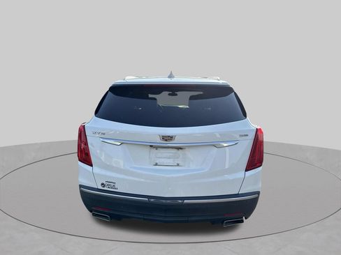 Used 2017 Cadillac XT5 Luxury FWD image 8
