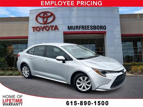 Used 2024 Toyota Corolla LE image 1