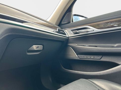 Used 2019 BMW 740i RWD image 20