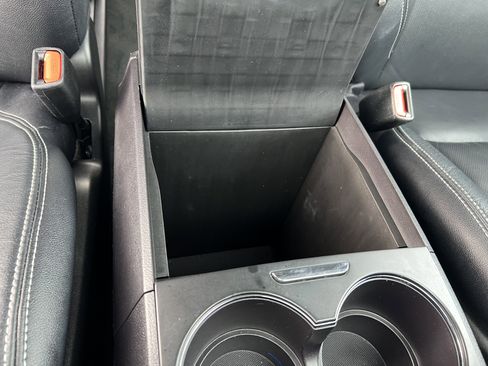 Used 2019 Toyota Sienna SE image 23