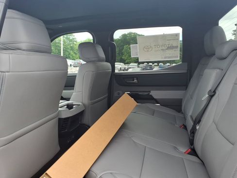 New 2026 Toyota Tundra Limited AWD/4WD image 7