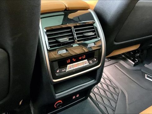 Used 2024 BMW X5 M60i AWD/4WD image 9
